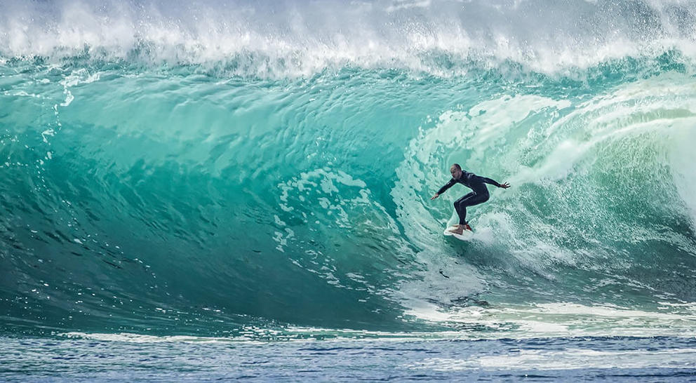 Harvey Wallbanger surfer