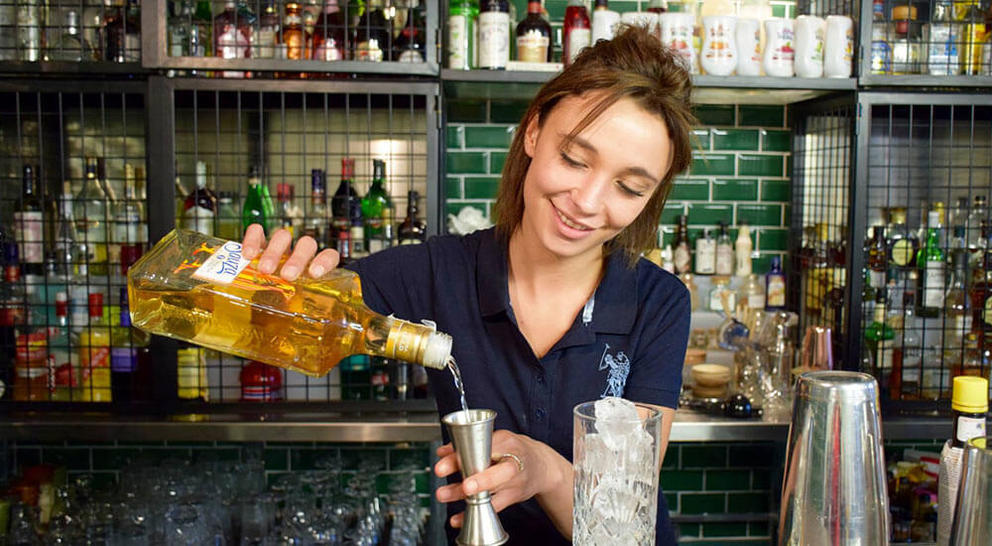 Student behind the bar 