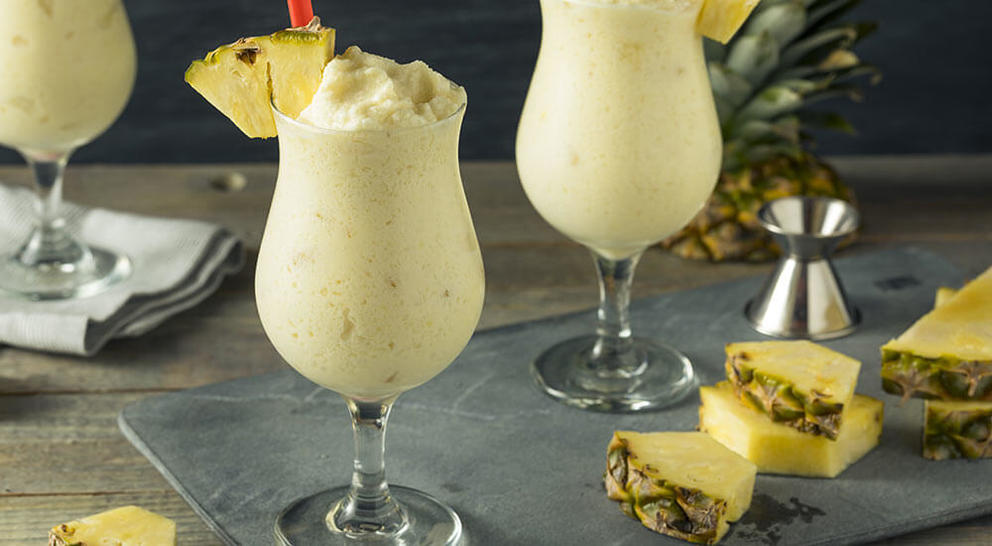 pina-colada-blended-cocktail